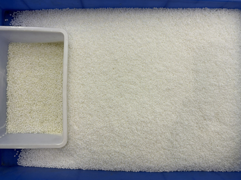 TOPSORT Plastic pellet belt color sorter for sorting light yellow ones