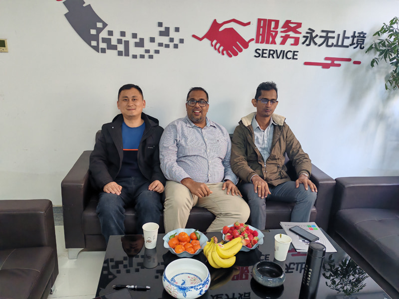 Yabancı misafirlerimizi TOPSORT fabrikasına ziyaretleri için memnuniyetle karşılıyoruz.